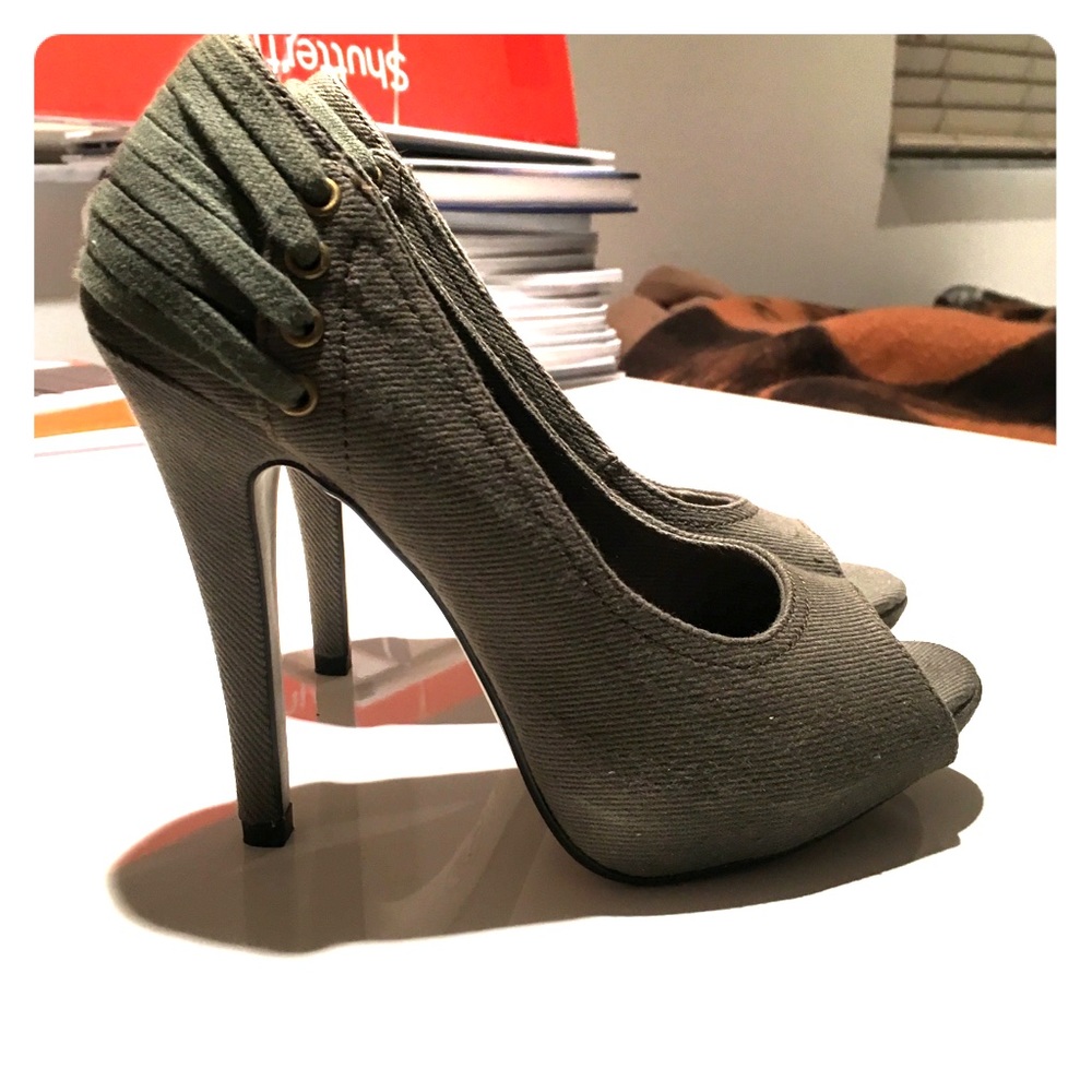 Ash Military Green Platform Heels